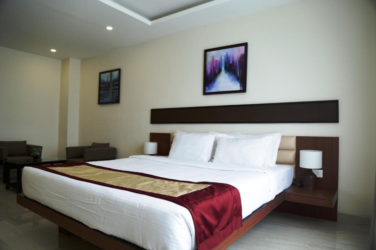 Hotel Prism - A Boutique Hotel Jorhāt Dış mekan fotoğraf