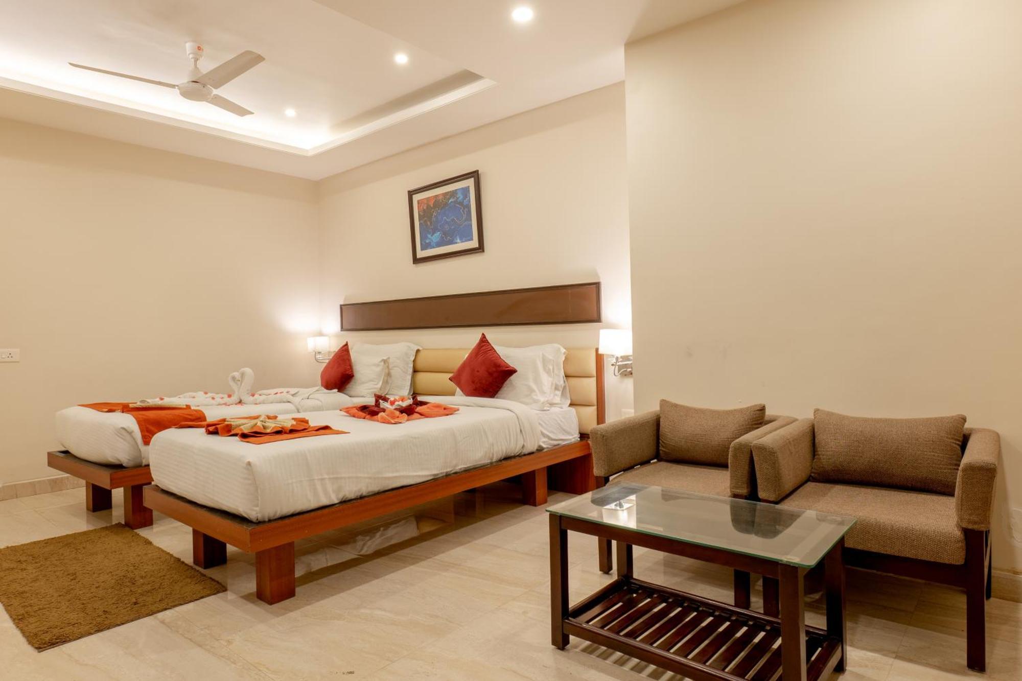 Hotel Prism - A Boutique Hotel Jorhāt Dış mekan fotoğraf