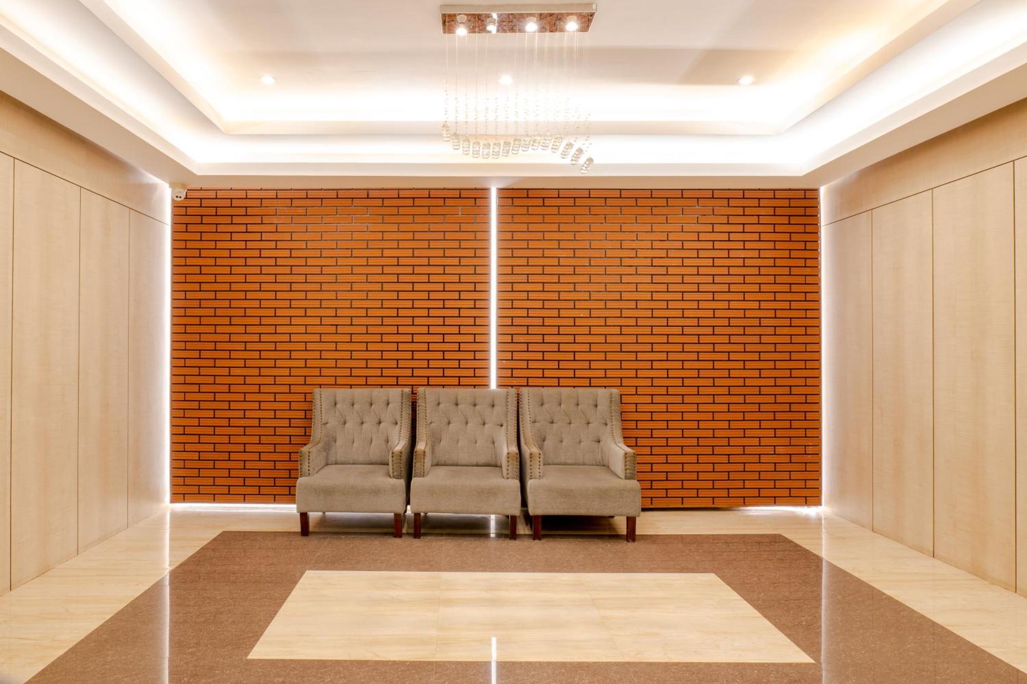 Hotel Prism - A Boutique Hotel Jorhāt Dış mekan fotoğraf