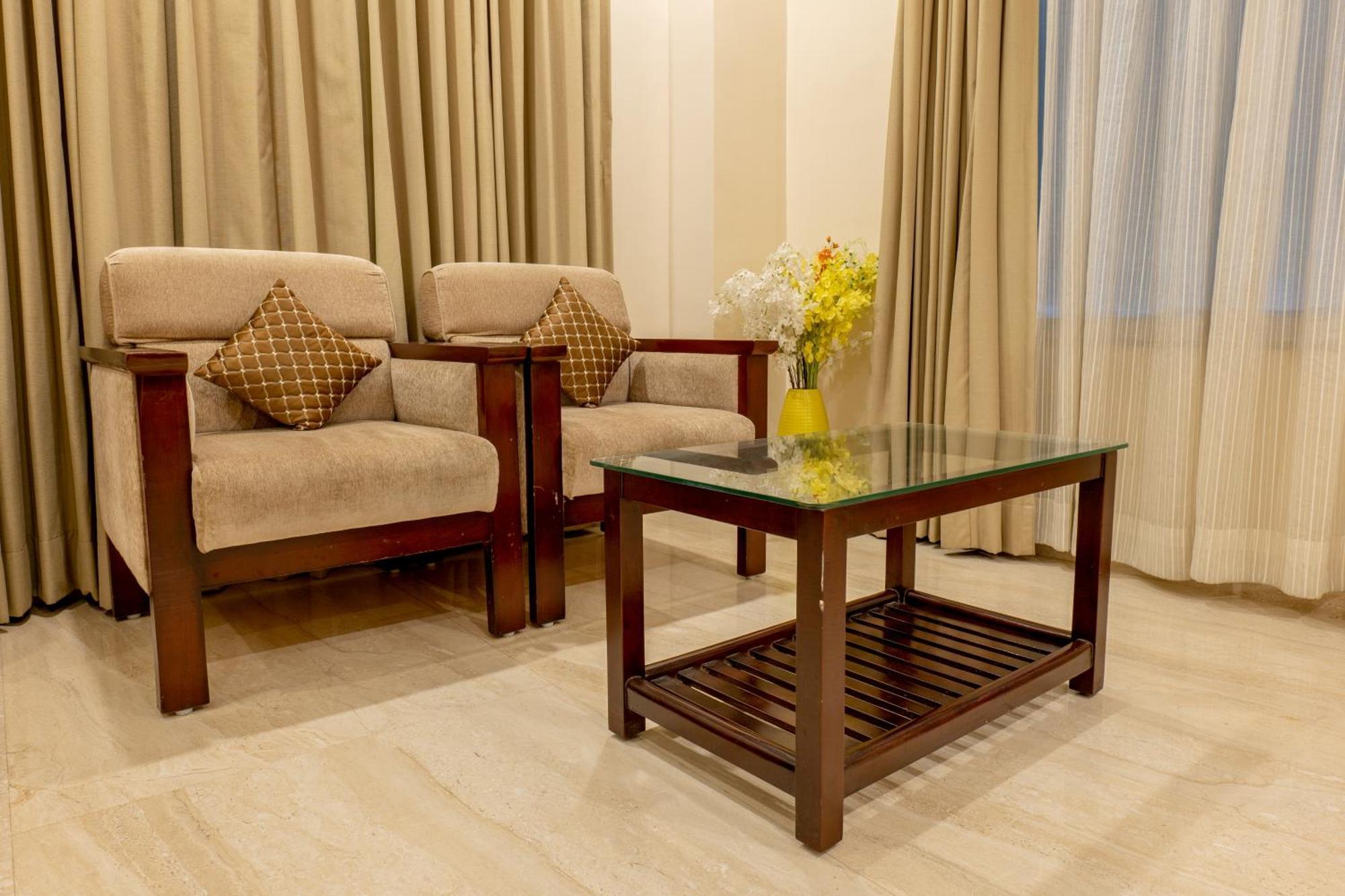 Hotel Prism - A Boutique Hotel Jorhāt Dış mekan fotoğraf
